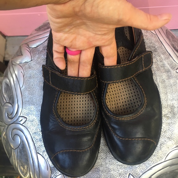 BORN Leather Shoes 7.5 - Picture 2 of 5